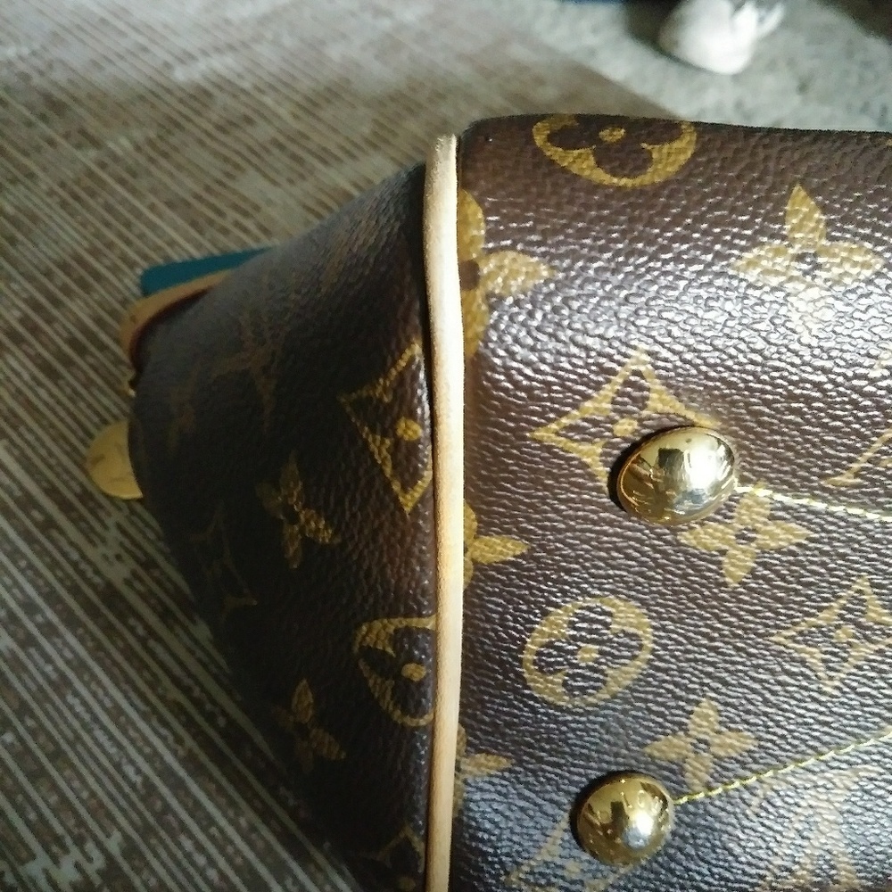 143 bag.  Sold to fashionlove